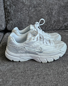 Nike tossud 39 (1 foto / 1)
