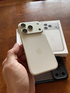 iPhone 17 pro 256gb silver (3 foto / 9)