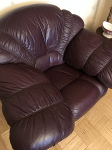 Кожаное кресло (2 фото из 2)