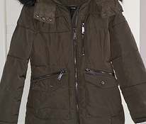 Зимняя куртка Calvin Klein размера XS