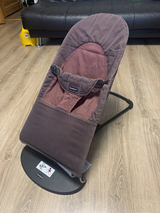 Babybjörn Lamamistool/Шезлонг (1 фото из 4)
