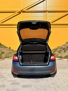 Škoda Fabia (6 foto / 15)