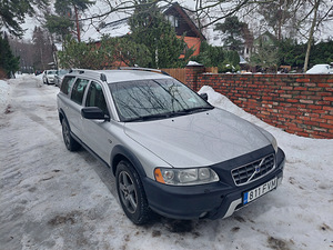 VOLVO XC 70 (1 foto / 12)