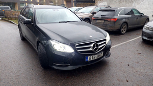 Mercedes-Benz E 220 2.2 E BLUE TEC (8 foto / 15)