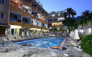 MUZ HOTEL (4 фото из 10)