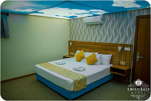 EMILY ROSE HOTEL (10 foto / 10)
