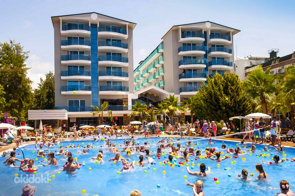 CONCORDIA CELES HOTEL