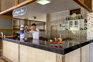 HOLIDAY GARDEN RESORT (6 foto / 10)