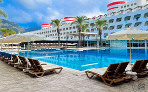 TRANSATLANTIK HOTEL & SPA (1 foto / 10)