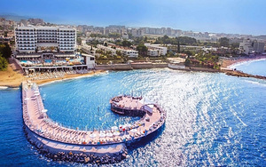 AZURA DELUXE RESORT & SPA (1 foto / 10)