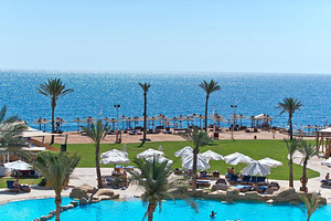 AMPHORAS BEACH HOTEL (4 foto / 10)