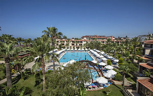 SAPHIR HOTEL & VILLAS (1 фото из 10)