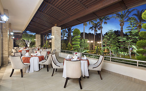 SAPHIR HOTEL & VILLAS (10 фото из 10)