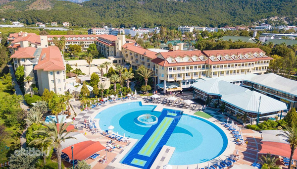 QUEENS PARK LE JARDIN RESORT