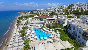 ARMONIA HOLIDAY VILLAGE & SPA (2 foto / 10)