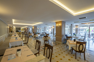 MONACHUS HOTEL & SPA (1 фото из 13)