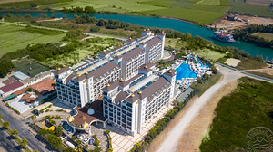 LAKE & RIVER SIDE HOTEL & SPA (4 foto / 10)