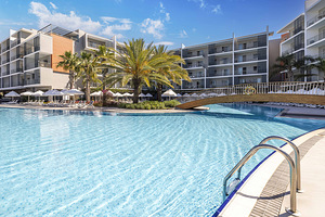 BARUT GOIA (BARUT SUNWING SIDE BEACH) (3 фото из 10)