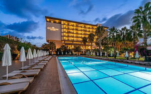 ROYAL ASARLIK BEACH HOTEL (1 фото из 10)