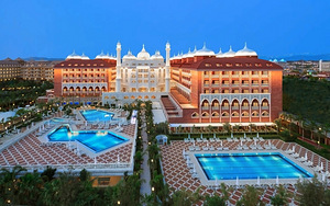 ROYAL TAJ MAHAL HOTEL (2 foto / 10)