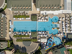 DOBEDAN BEACH RESORT COMFORT (3 foto / 10)