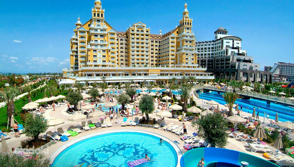 ROYAL HOLIDAY PALACE