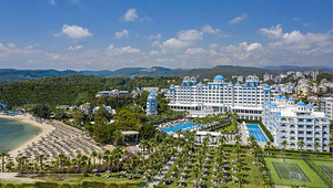 RUBI PLATINUM SPA RESORT & SUITES (3 foto / 10)