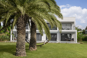 PALOMA FINESSE SIDE (9 foto / 10)
