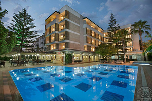 TRENDY SIDE BEACH ADULT ONLY (16+) (1 foto / 10)