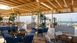 LIU RESORTS (10 фото из 10)