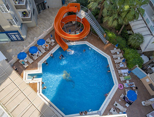 CARMEN SUITE HOTEL (4 foto / 10)