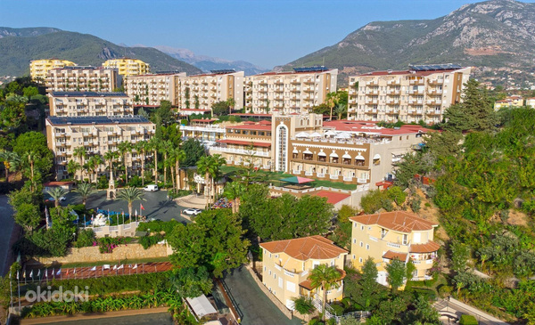 CLUB PARADISO HOTEL & RESORT