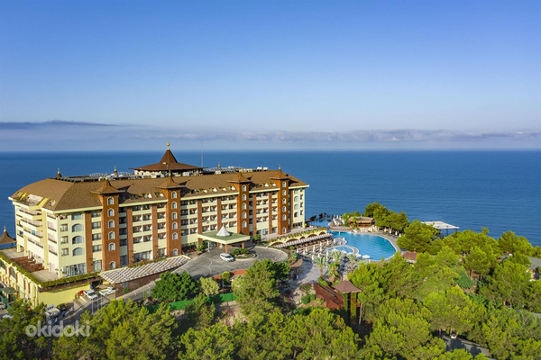 UTOPIA WORLD HOTEL