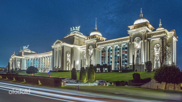 THE LAND OF LEGENDS KINGDOM HOTEL