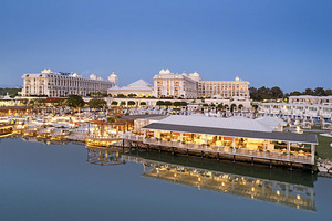 TITANIC DELUXE BELEK (3 foto / 10)