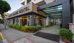 ALAADDIN BEACH HOTEL (3 foto / 10)