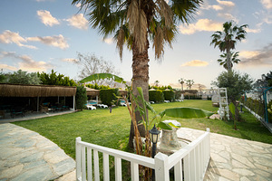 TIANA BEACH HOTEL (8 foto / 10)