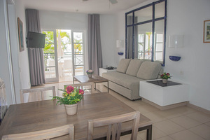 APARTAMENTOS PARQUE DEL SOL (8 foto / 10)