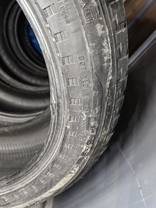 Naastrehvid Nokian 255/50 r19. 6-7mm 95%naaste alles (5 foto / 5)