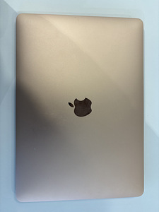 Продается MacBook Air 2021 с чипом M1 (1 фото из 2)