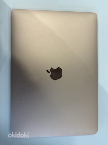 Продается MacBook Air 2021 с чипом M1