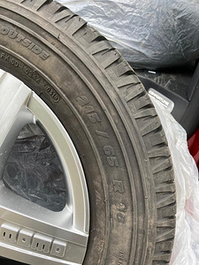 Michelin 215/65 R16 Momo (3 foto / 3)