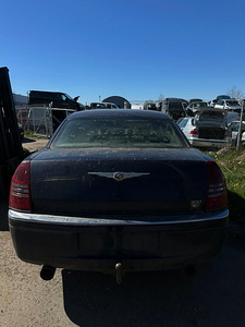 Varuosadeks. Chrysler 300c (4 foto / 5)