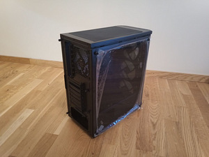 Korpus SilentiumPC Mid-tower (2 foto / 4)
