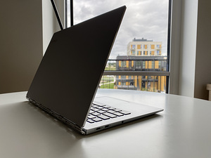 Lenovo Yoga 920 (3 foto / 8)