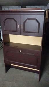 СЕКЦИОННЫЙ ШКАФ (2 фото из 3)