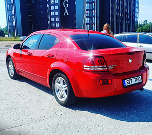 Dodge Avenger 2.0 103kW (2 foto / 2)