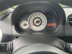 Mazda 2 8/2008 (3 foto / 4)