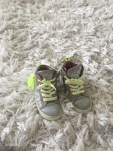 Ботинки ShoesMe, 28 размер (2 фото из 3)