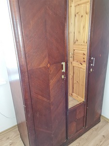 Riidekapp vanaaegne, täispuidust,korralik (2 foto / 4)